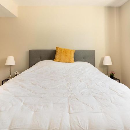 Entire 2 Bedroom Apartment Downtown - U1 Kitchener Luaran gambar